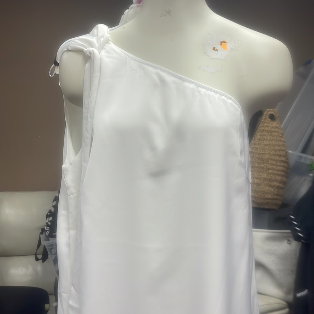 Women’s 1 shoulder dress new